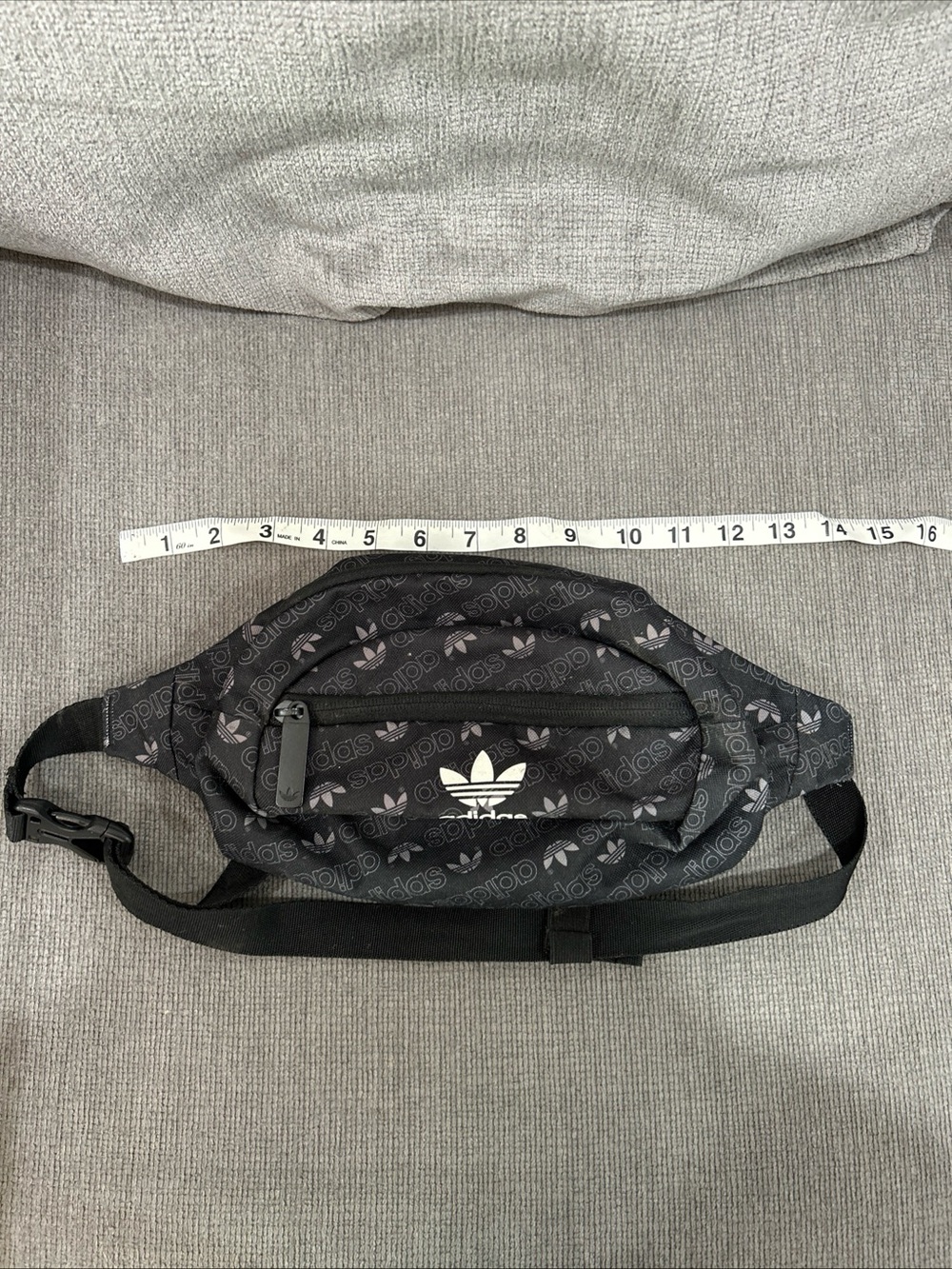 Adidas Fanny Pack Crossbody Belt Bag All Over Print Black - Picture 4 of 4